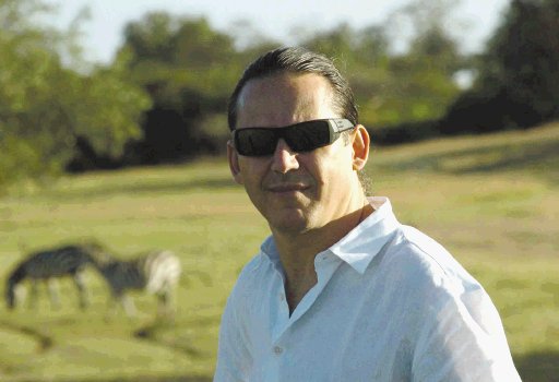  “Es culpa de los jugadores” Mario Sotela defiende a Giuntini, pese a papelón en Concacaf