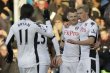Ruíz jugó titular en el regreso a la victoria del Fulham. Ruíz celebró con Pavel Pogrebnyak el primer tanto del Fulham.Foto: AP