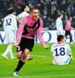  “Juve” a la punta. Giorgio Chiellini fue uno de los verdugos ayer del Catania. El defensor lleva dos goles anotados en el torneo italiano. AFP.