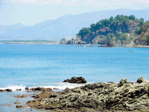  Claman por salvar riqueza marina de Manuel Antonio. El Parque fue establecido el 15 de noviembre de 1972. M. Guevara.