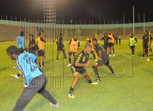 Jamaica pierde sus dos figuras. El plantel caribeño entrenó hoy en su estadio. José Pablo Alfaro,enviado.