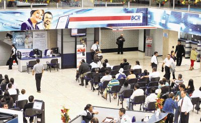 El Banco de Costa Rica refuerza la seguridad. Jos&#x00E9; Rivera.