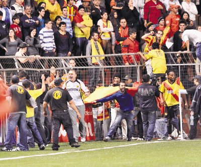 La sanci&#x00F3;n se dio en el partido ante Santos. Jos&#x00E9; Rivera