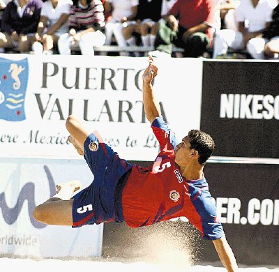 De ganar hoy, los nacionales estar&#x00E1;n clasificados al Mundial de F&#x00FA;tbol Playa, que se disputar&#x00E1; en Italia. www.beachsoccer.com