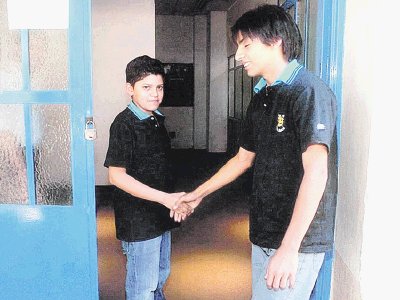 Tiene compa&#x00F1;eros de secundaria que son cinco o seis a&#x00F1;os mayores que &#x00E9;l. Tomada de Clarin.com.