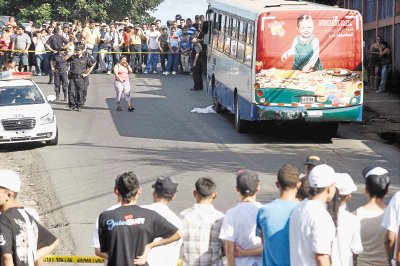 Golpe lo mat&#x00F3;. R. Pacheco