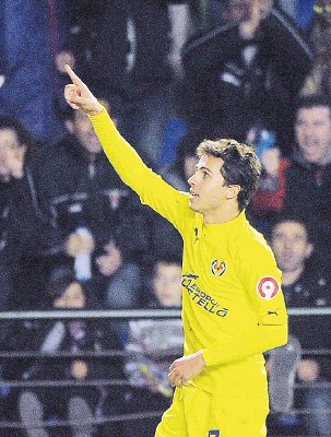 Nilmar anot&#x00F3; el gol de la victoria para el Villarreal y lleg&#x00F3; a nueve goles. Afp