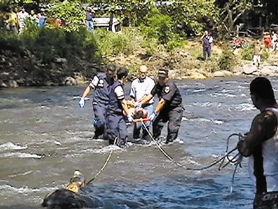 El cuerpo fue levantado ayer las 12 m.d. Julio Segura.