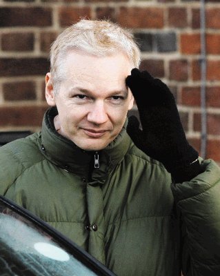 Un fiscal general de Estados Unidos intenta crear una ley con el fin de procesar a Assange por haber revelado las mentiras. AP.