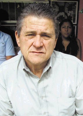 Ra&#x00FA;l Mora.