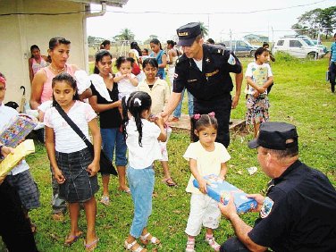 &#x00A1;Fiesta! Carlos Hern&#x00E1;ndez