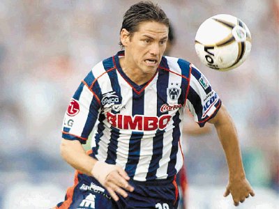   Franco dijo que no jugar&#x00E1; m&#x00E1;s para Rayados, por la inseguridad y el narco.