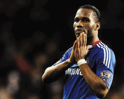 El delantero del Chelsea, Didier Drogba, tendr&#x00E1; que destacar en el &#x201C;derbi londinense&#x201D;, a disputarse el pr&#x00F3;ximo lunes. Archivo.