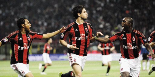 El brasileño Pato puso al Milán cada vez más cerca del “scudetto” con sus dos goles.  AP.