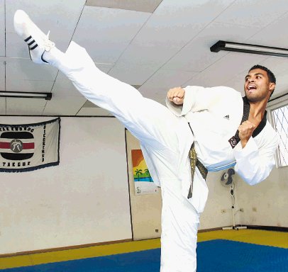 Sus progenitores lo guiaron en el taekwondo, hasta convertirlo en el mejor de América