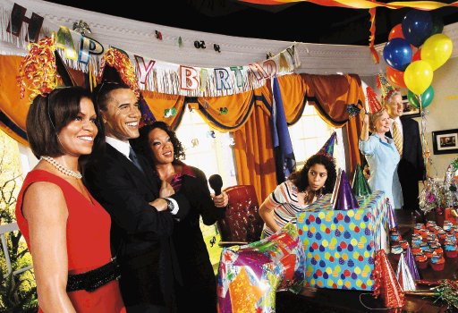  Festeja 50  con temor a crisis  Barack Obama celebrado a lo grande