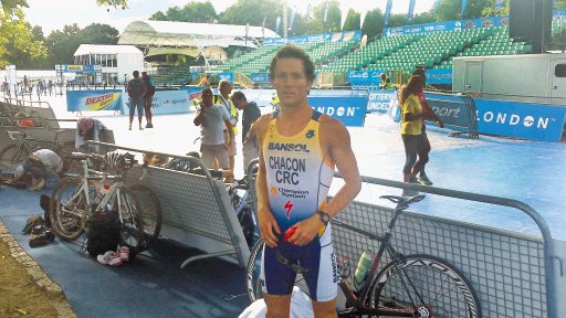  “Mi cuerpo no me respondió”. Leonardo Chacón participó en su cuarta Súper Serie del año. Federación de Triatlón.