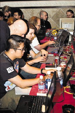  Hackers burlan seguridad. Miles de hackers tomaron Las Vegas. culturahack.com