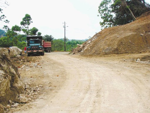 Piden frenar carretera. La Sala IV decidir&#x00E1; el futuro de la carretera. Archivo.