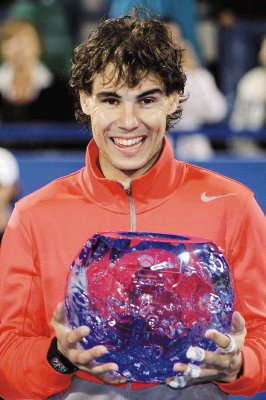   Gan&#x00F3; tres Grand Slam: Roland Garros, Wimbledon y US Open. Tiene 468 juegos ganados en su carrera y 100 perdidos.