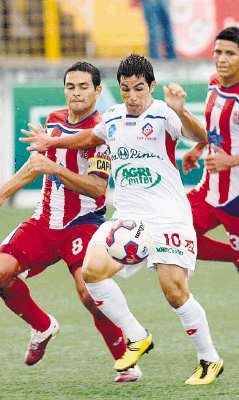 &#x00C1;lvaro S&#x00E1;nchez fue uno de los jugadores m&#x00E1;s regulares de San Carlos. Hizo 5 goles.