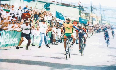   Rojas no olvida su primer triunfo en la gran Vuelta, en el 2005. Juan Carlos asegura que ahora es un deportista m&#x00E1;s maduro que en aquella &#x00E9;poca.