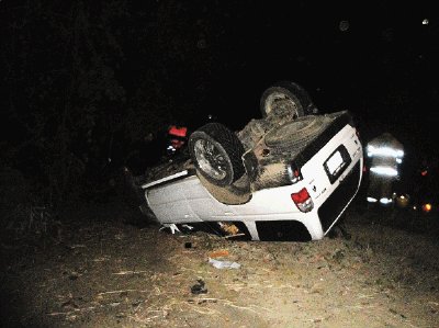 Los dos carros ten&#x00ED;an Riteve y los papeles al d&#x00ED;a. J. Pe&#x00F1;a.