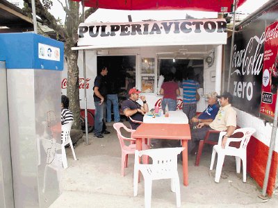 Las pulper&#x00ED;as cercas del campo ferial mejoran sus ventas en estos d&#x00ED;as. Susy Montero, GN