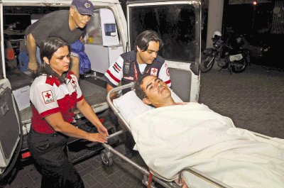 V&#x00ED;ctor Araya ingres&#x00F3; estable al Calder&#x00F3;n Guardia. M. Vega.