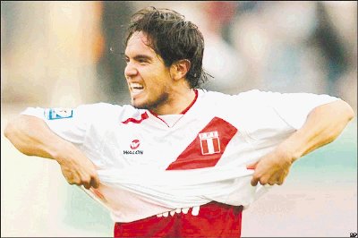   El peruano Juan Manuel Vargas de la Fiorentina de Italia logr&#x00F3; ganar en el Sur de Am&#x00E9;rica con 7.920 puntos.