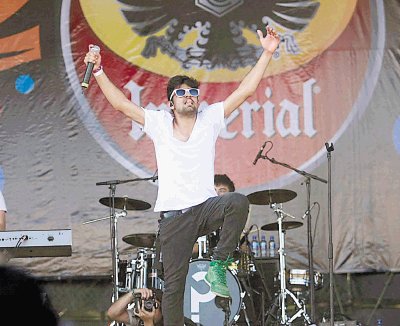 Esteban Ram&#x00ED;rez, vocalista de Percance. Foto: M. Aguilera.