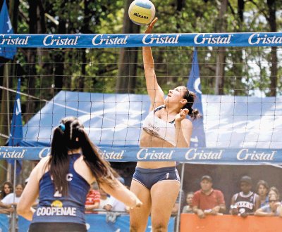 El equipo de Coopeacosta fue el vencedor. Marcela Bertozzi