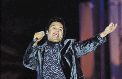 Juan Gabriel.