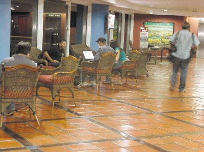 La prensa venezolana empez&#x00F3; a darle cobertura al juego en el hotel Punta Palma. 