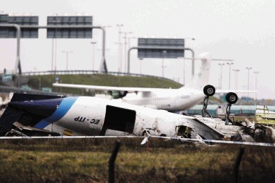 A ra&#x00ED;z del percance fue necesario cerrar el aeropuerto de Cork. Reuters.