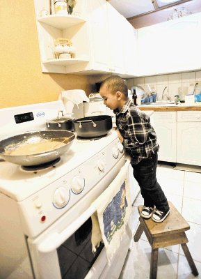 80 por ciento de las quemaduras ocurren en la casa y de ese porcentaje un 70 por ciento suceden dentro de la cocina. J. Rivera.