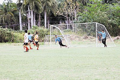 Sub 17 por liderato del grupo 