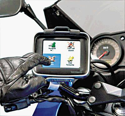 Un motociclista tiene las mismas necesidades que un chofer de auto cuando de ubicaci&#x00F3;n geogr&#x00E1;fica se trata.