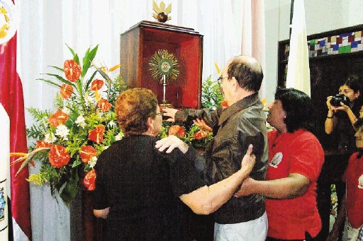  Juan Pablo II tiene su sitio de culto. La reacción tras tocar el camarín fue de paz. Jorge Calderón.