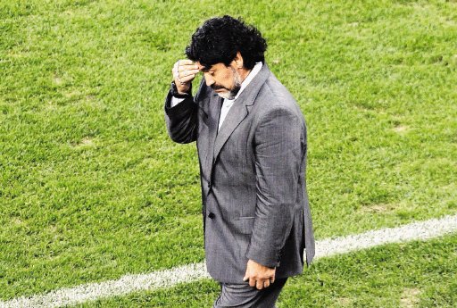 Maradona reconoció que su mamá está mal. Maradona.