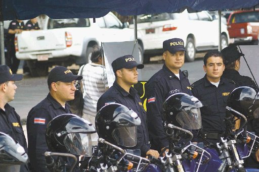  Más cárcel por matar policías. Las penas por matar a oficiales serán muchos más fuertes.