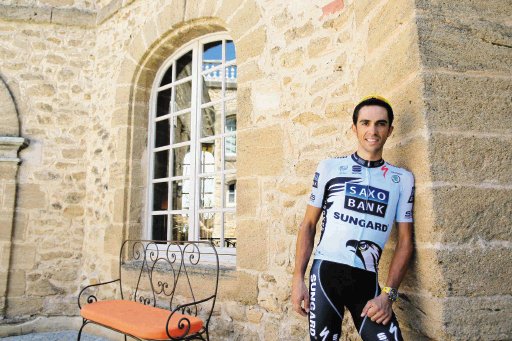  Contador saca cuentas. El español quiere su cuarto tour y atacará en Los Alpes. EFE.
