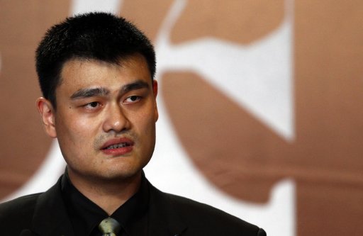 Yao Ming anuncia su retirada. El basquetbolista se retira a sus constantes lesiones. Reuters.