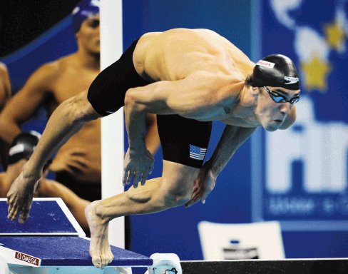  Phelps tuvo que aceptar el bronce. El estadounidense no pudo contra el poderío australiano.AFP.