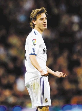  Canales es duda. El jugador del Real Madrid es la gran estrella del cuadro ibérico. Aún es duda en su Selección de cara al juego ante la “Sele”.GN.