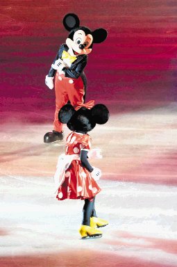  Mickey se pondr&#x00E1; los patines  En Pedregal