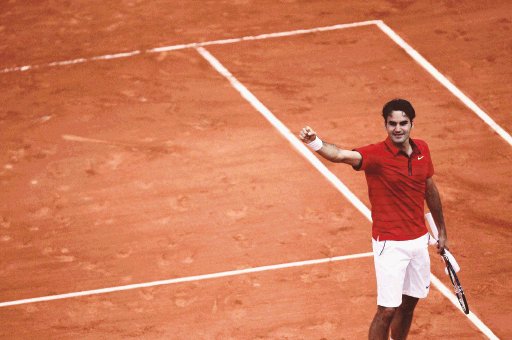  Felicidades “Rafa”. Federer celebró a más no poder su victoria ante “Nole”, el suizo suma un Abierto Francés en sus títulos, quiere el segundo. AFP. 