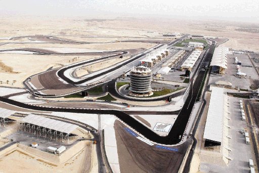  Gran Premio está en duda. Vista aérea del circuito de Bahrein, en Sakhir.EFE.