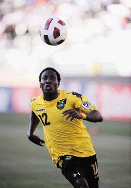 Goles a ritmo del “reggae”. En el 2004 fue su debut en la Selección Mayor. Lleva 3 anotaciones en Copa Oro 2011 y tiene 43 partidos jugados con la Selección de Jamaica. EFE.