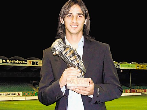  Bryan Ruiz histórico. El tico dejó una huella imborrable en el futbol belga.Archivo.